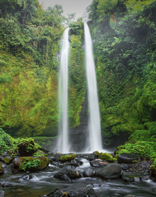 File Lombok waterfall jpg Wikimedia Commons
