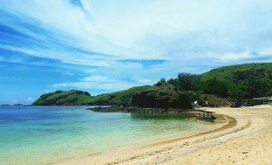 Tanjung Aan di Lombok, pantai dekat bandara sumber ig megadestination