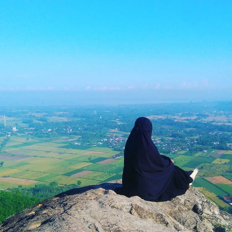 Bukit Idung Gerung Lombok Barat, sumber ig arusalkhopiqoini