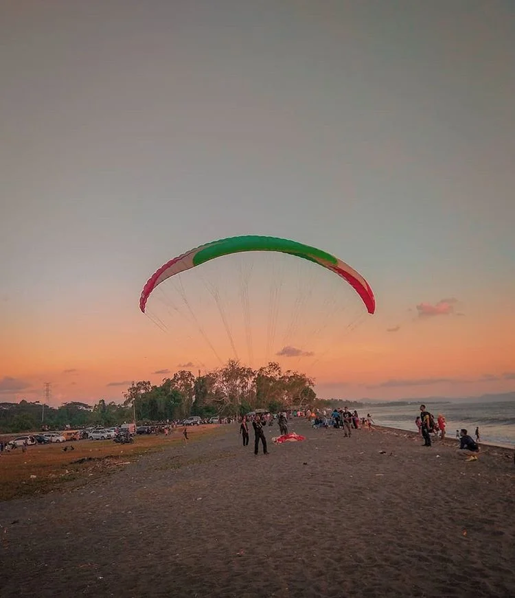 Pantai Loang Baloq, sumber ig kevin.fa_
