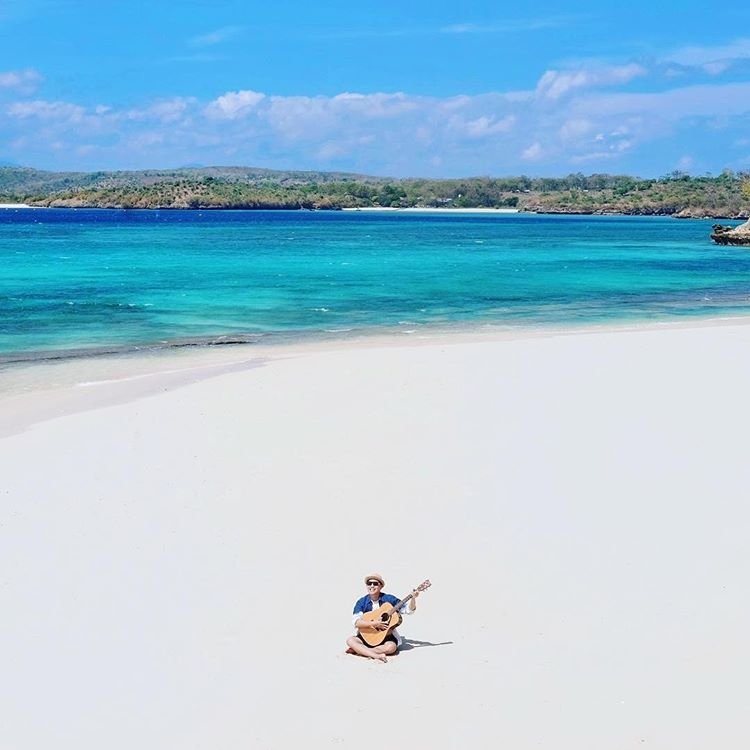 Gili Sunut, sumber ig cendrawa_official