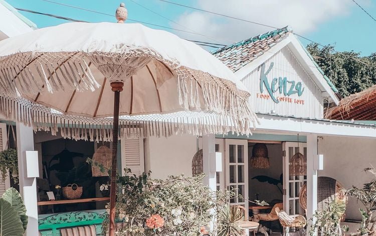Bangunan kedai kopi Kenza di Lombok, ig kenzalombok