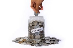 Ilustrasi gambar tips liburan low budget diambil dari istockphoto.
