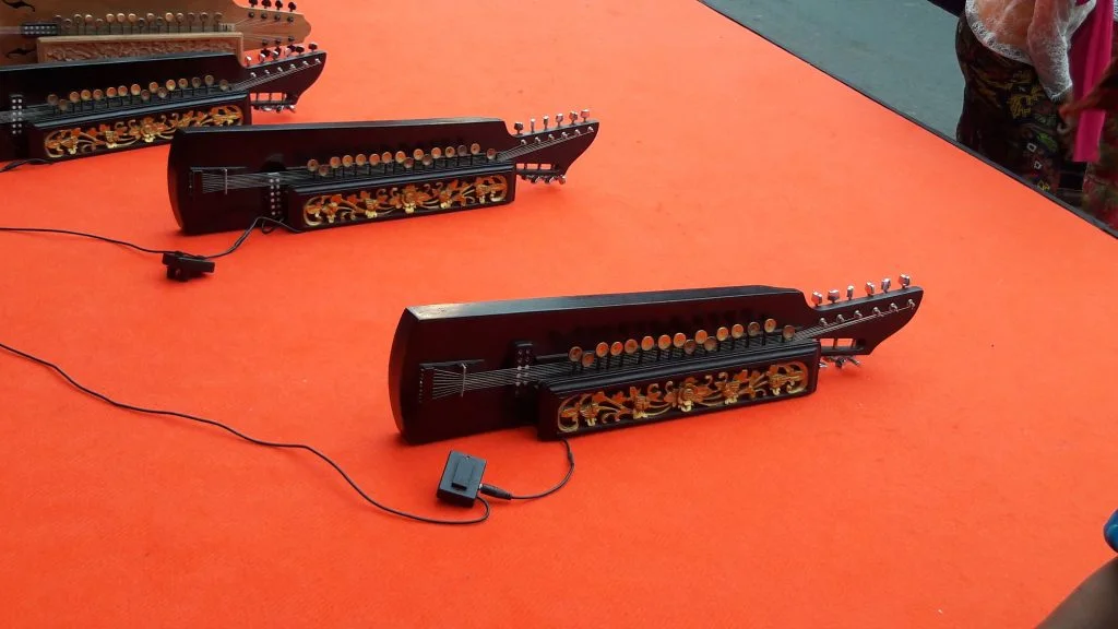 Alat musi mandolin, sumber warisanbudaya.kemdikbud.go.id