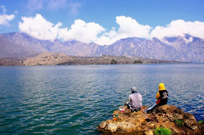 Danau Segara Anak. Sumber: phinemo