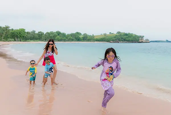 Pink Beach Tour Lombok