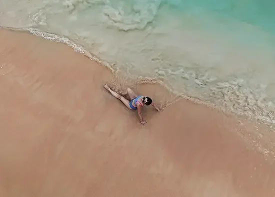 pasir pantai pink 1 atau pantai tangsi lombok timur